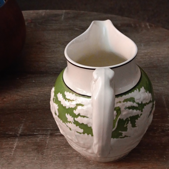 Vintage Wedgewood Hunting Scene Pitcher - Picture 2 of 9